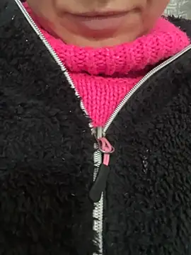 Daiana Andra online show from 11-24-25, 08:14