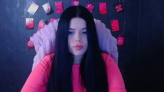 Mona Esty online show from 11-06-25, 06:31