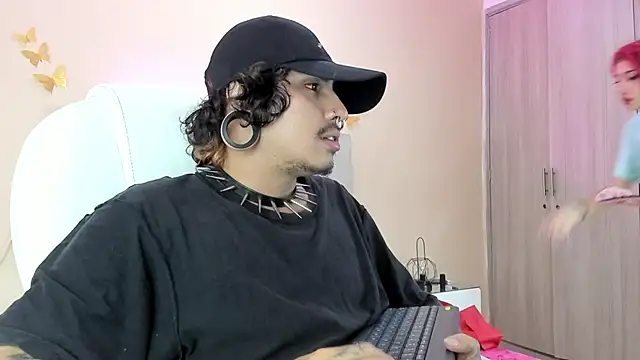 Snapshot of Kaoz_23_ chatting on 10-20-25, 02:45 Kaoz 23  online show from 10-20-25, 02:45