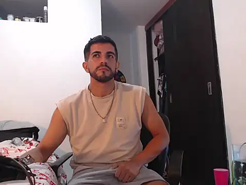 Snapshot of Jcolbi chatting on 04-08-26, 02:55 Jcolbi online show from 04-08-26, 02:55