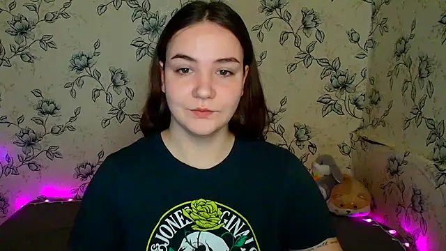 OliviaMontgommery online show from 04-15-26, 01:51