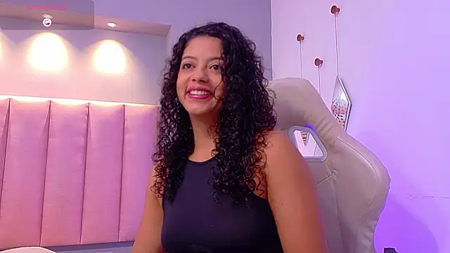 CamilaLevy online show from 11-24-25, 12:16