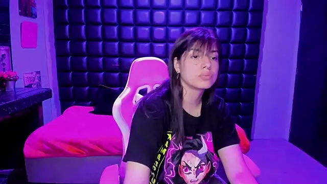 Violetta Swett  online show from 12-01-25, 12:32