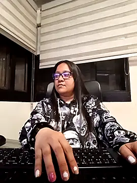 Snapshot of Xander_Taylor_ chatting on 10-09-25, 06:11 Xander Taylor  online show from 10-09-25, 06:11