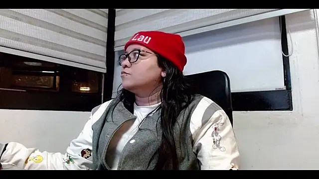 Snapshot of Xander_Taylor_ chatting on 10-25-25, 04:20 Xander Taylor  online show from 10-25-25, 04:20