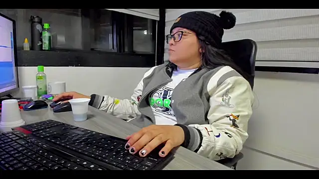 Snapshot of Xander_Taylor_ chatting on 10-29-25, 05:20 Xander Taylor  online show from 10-29-25, 05:20