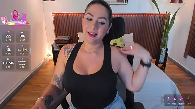 Snapshot of Katty-Paez chatting on 10-04-25, 01:42 Katty-Paez online show from 10-04-25, 01:42