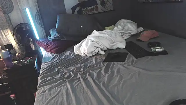 Tommy Love23 online show from 03-28-26, 01:16