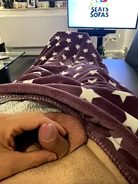 Snapshot of Sklavekay chatting on 10-03-25, 09:56 Sklavekay online show from 10-03-25, 09:56