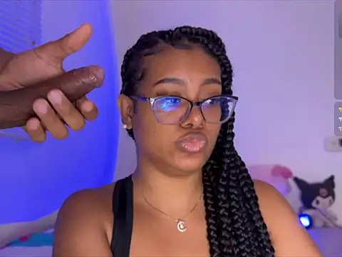 Hotvibes xx online show from 11-17-25, 01:33