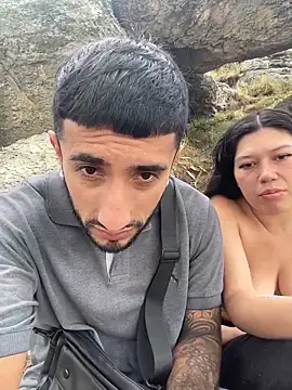 sofiandnick smith online show from 12-13-25, 08:14