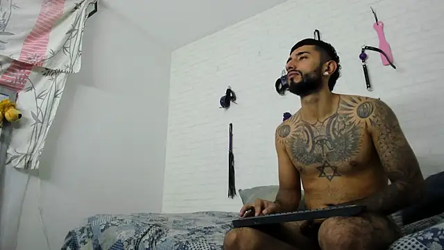 sofiandnick smith online show from 05-23-26, 03:23