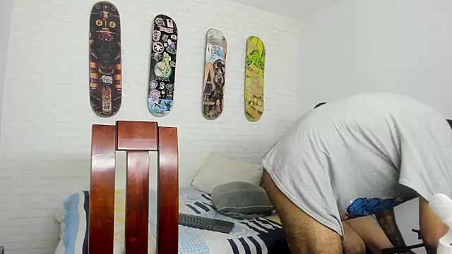 sofiandnick smith online show from 06-06-26, 04:17