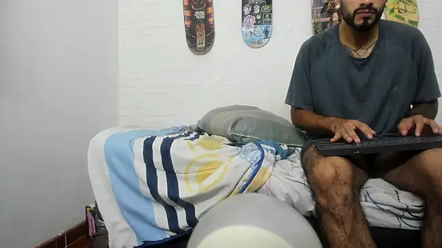 sofiandnick smith online show from 06-23-26, 03:15