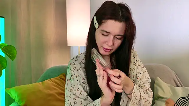 Sofia Mays online show from 10-13-25, 06:02