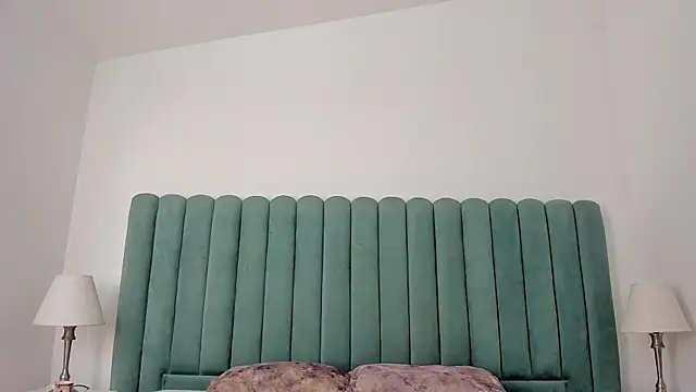 Alanha   online show from 11-21-25, 03:05