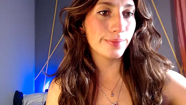 Snapshot of _Carolinee_1 chatting on 10-30-25, 07:14  Carolinee 1 online show from 10-30-25, 07:14