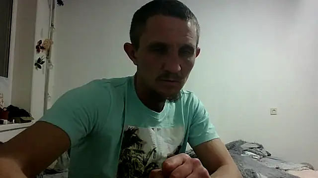 Twolatte1520 online show from 04-02-26, 05:21