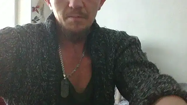 Twolatte1520 online show from 04-17-26, 09:34