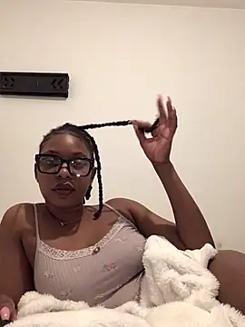Snapshot of CurvyGoddessXxx chatting on 10-03-25, 10:07 CurvyGoddessXxx online show from 10-03-25, 10:07