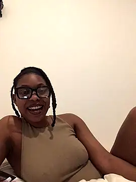 Snapshot of CurvyGoddessXxx chatting on 10-08-25, 06:38 CurvyGoddessXxx online show from 10-08-25, 06:38