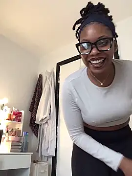 Snapshot of CurvyGoddessXxx chatting on 10-25-25, 08:55 CurvyGoddessXxx online show from 10-25-25, 08:55
