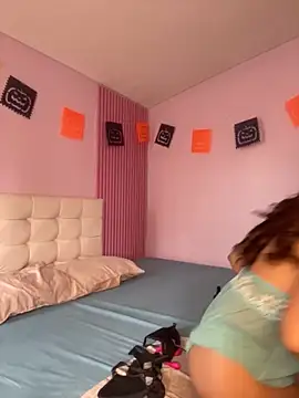 CharlotteMilf  online show from 11-14-25, 01:10