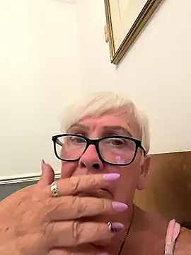 Playful MILF Demi online show from 07-03-26, 11:00