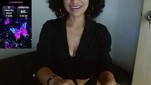 Seductress Malia online show from 06-25-26, 04:11