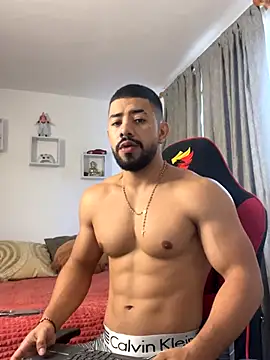 Ezzio Scolaro online show from 11-20-25, 11:43