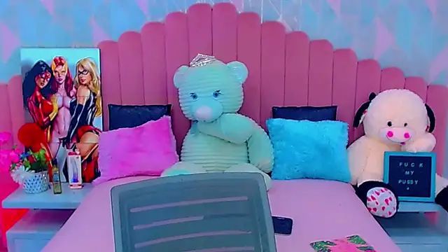 miss dania75 online show from 11-25-25, 05:18