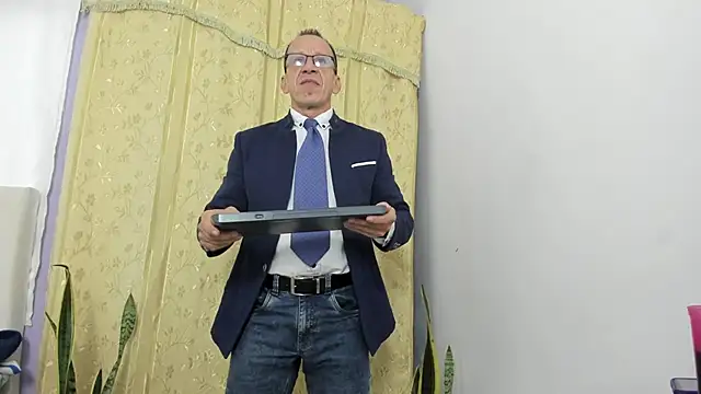  axelking  online show from 04-15-26, 11:39