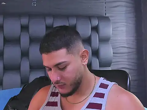 Snapshot of jasonshaw25 chatting on 11-07-25, 06:08 jasonshaw25 online show from 11-07-25, 06:08