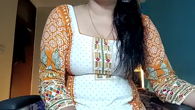 horny milf couple online show from 06-07-26, 05:49