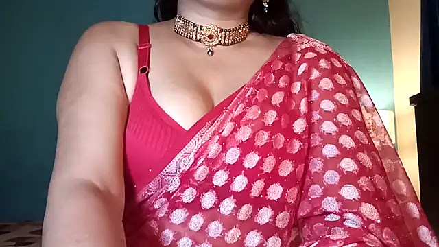 horny milf couple online show from 07-18-26, 03:38