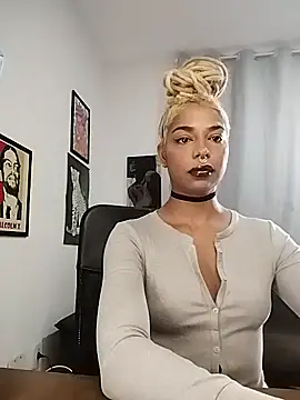 Helenoir online show from 04-16-26, 11:00