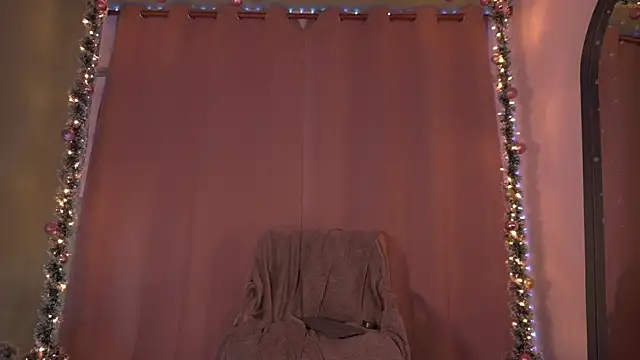  issy online show from 12-19-25, 06:42