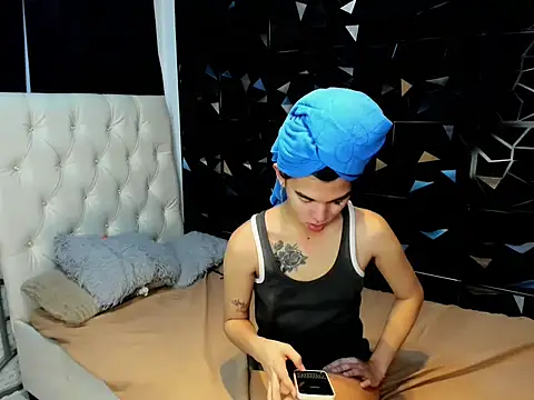 Snapshot of Yourdreamgoddess chatting on 05-11-26, 05:10 Yourdreamgoddess online show from 05-11-26, 05:10