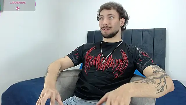 angel kyrozz online show from 02-11-26, 07:08