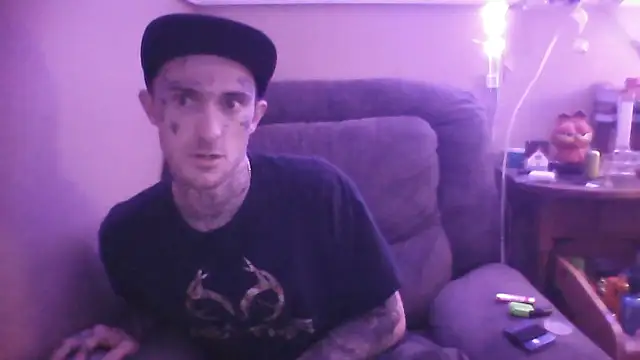 Snapshot of SWAGGDaddy93 chatting on 02-20-26, 12:05 SWAGGDaddy93 online show from 02-20-26, 12:05