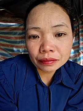 miomio-12 online show from 11-17-25, 01:00