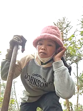 miomio-12 online show from 12-17-25, 12:38