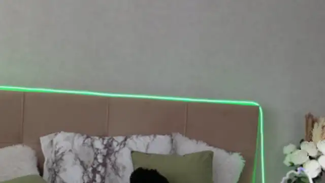 Snapshot of DianaRizz chatting on 11-03-25, 05:42 DianaRizz online show from 11-03-25, 05:42