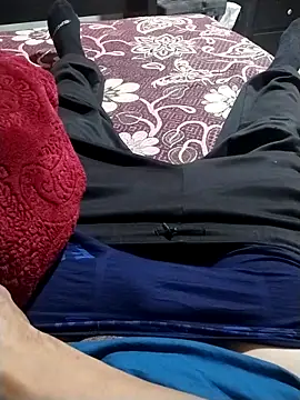 veintitres23 online show from 11-18-25, 08:52