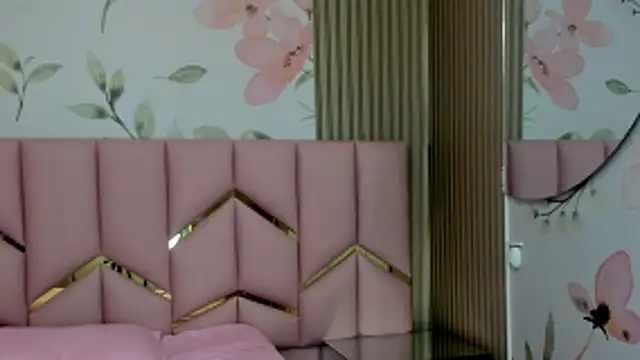 Laia 18 online show from 11-18-25, 11:48