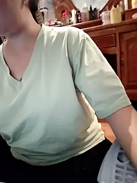 Snapshot of Babyloudi chatting on 10-16-25, 03:13 Babyloudi online show from 10-16-25, 03:13