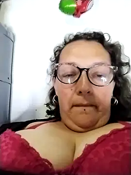 -saraqueen- online show from 11-13-25, 04:55