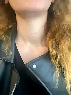 melisss2 online show from 12-02-25, 07:47