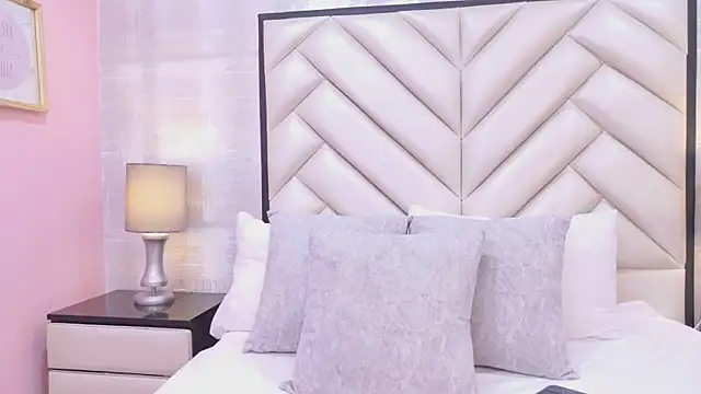 CristalShayy online show from 03-04-26, 11:49