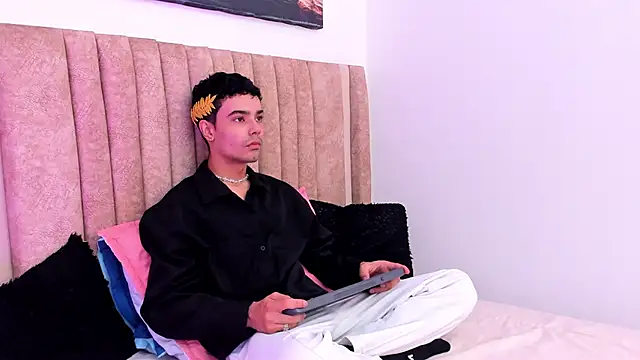 Timothe Evans online show from 11-14-25, 08:07